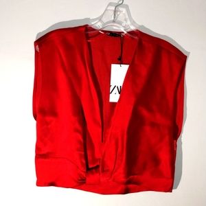 Zara red top L nwt
